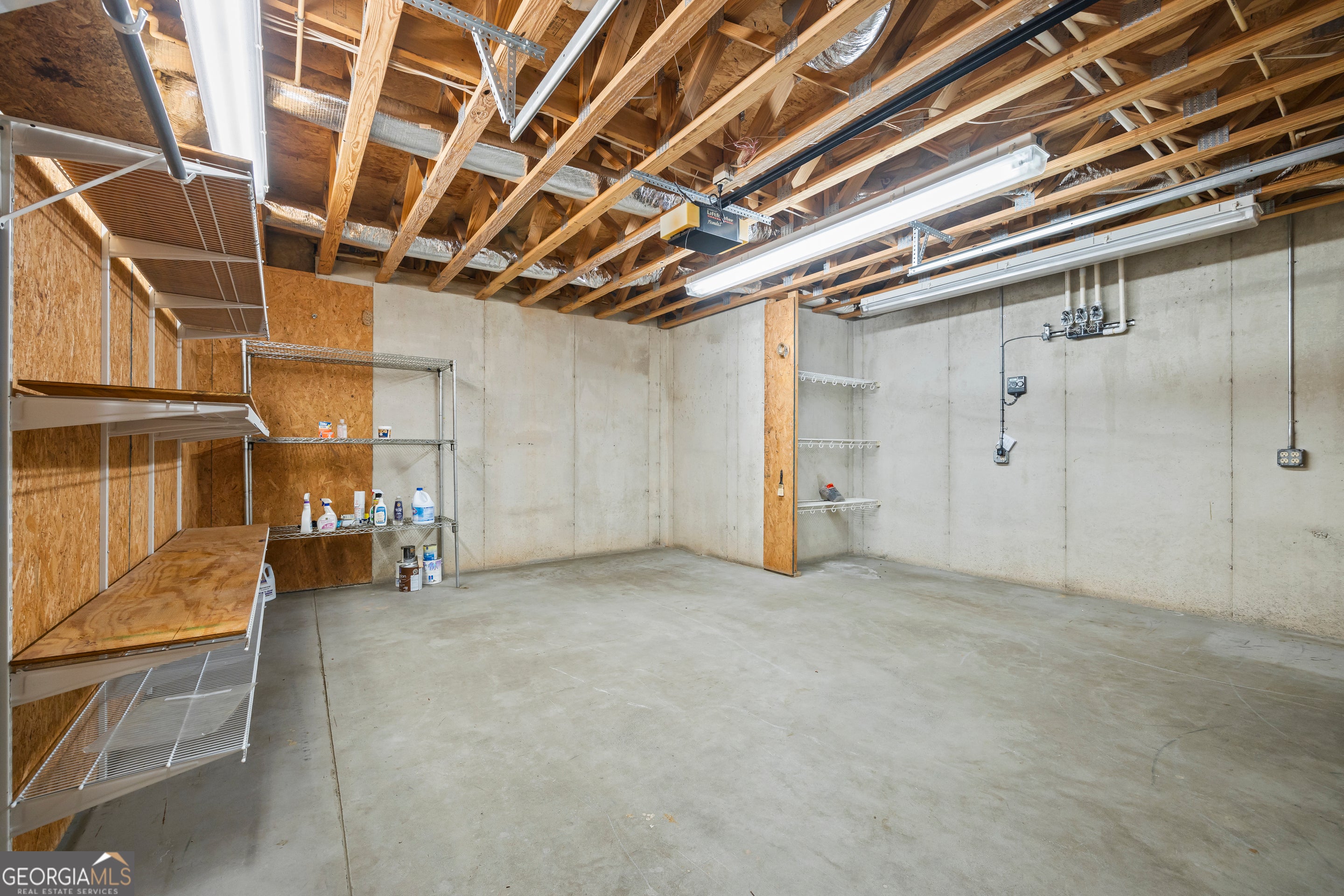 Lavonia, Georgia, 30553, United States, 5 Bedrooms Bedrooms, ,5 BathroomsBathrooms,Residential,Active,1862896