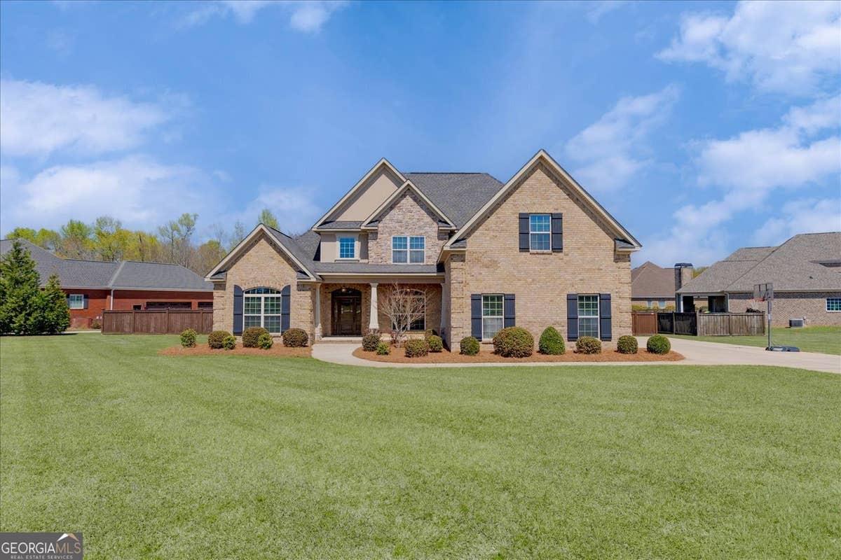 1025 CHATTAHOOCHEE Dr  