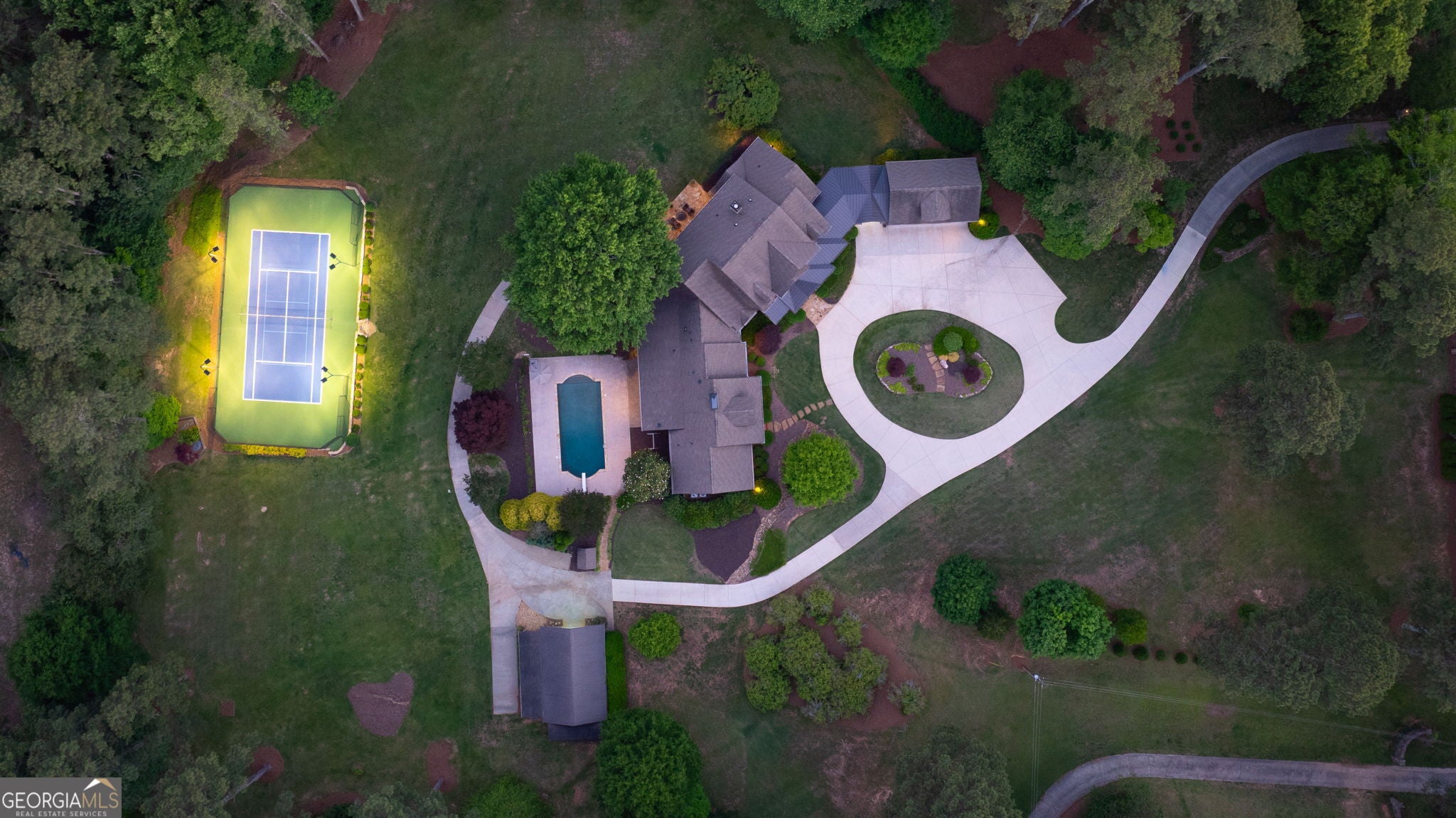 Kennesaw, Georgia, 30152, United States, 6 Bedrooms Bedrooms, ,10 BathroomsBathrooms,Residential,Active,2051971