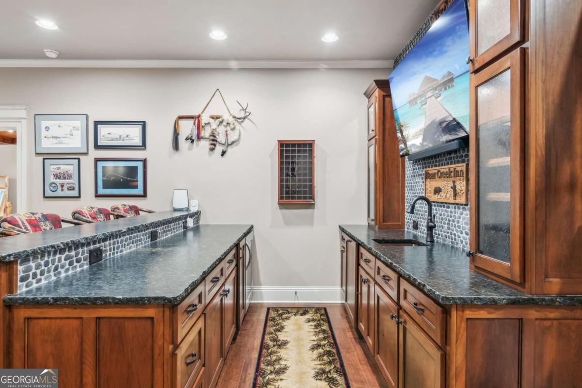 Big Canoe, Georgia, 30143, United States, 5 Bedrooms Bedrooms, ,6 BathroomsBathrooms,Residential,Active,1997550