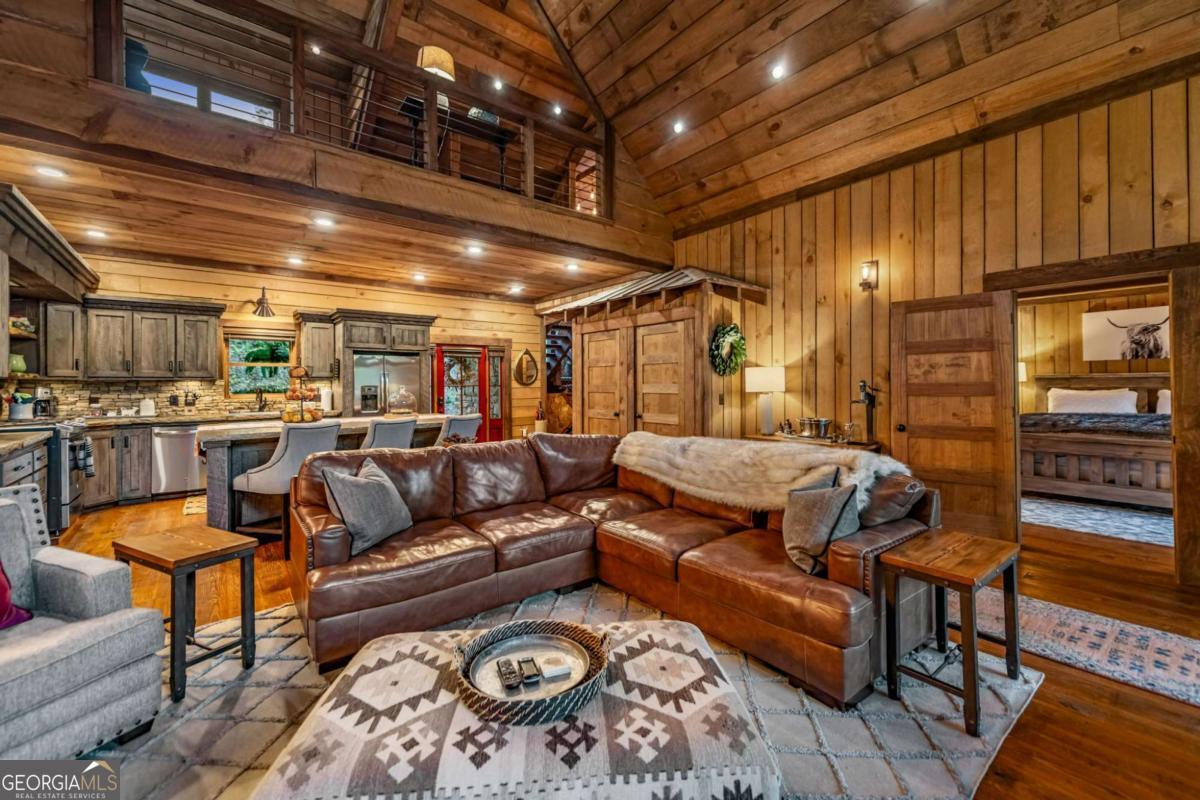 Blue Ridge, Georgia, 30513, United States, 3 Bedrooms Bedrooms, ,5 BathroomsBathrooms,Residential,Active,1973533