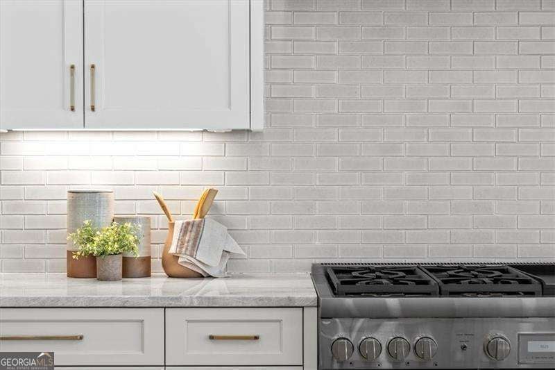 Atlanta, Georgia, 30309, United States, ,5 BathroomsBathrooms,Residential,Active,1869107