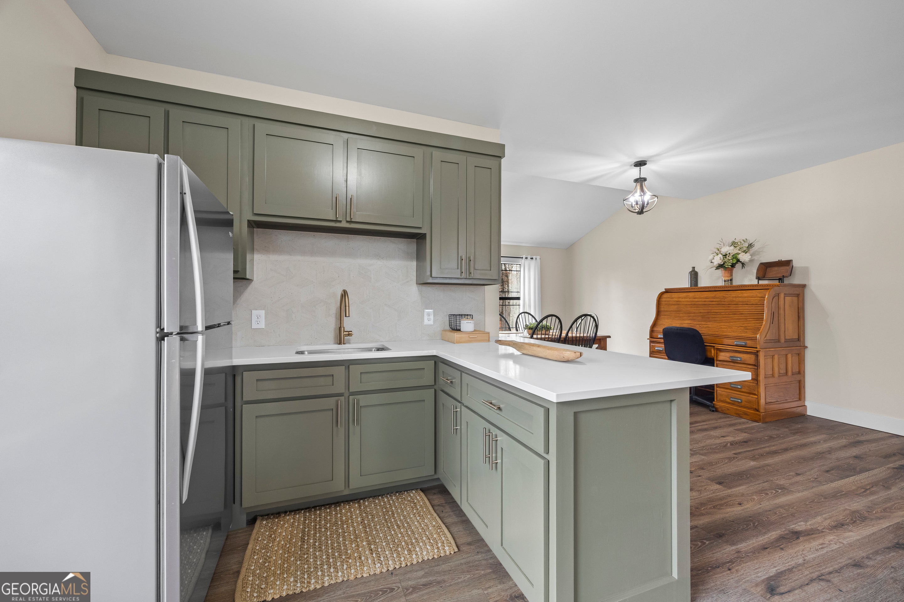 Hartwell, Georgia, 30643, United States, 6 Bedrooms Bedrooms, ,6 BathroomsBathrooms,Residential,Active,2011216