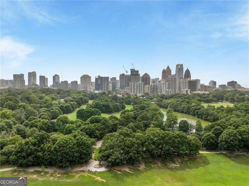 Atlanta, Georgia, 30308, United States, 4 Bedrooms Bedrooms, ,5 BathroomsBathrooms,Residential,Active,1985587