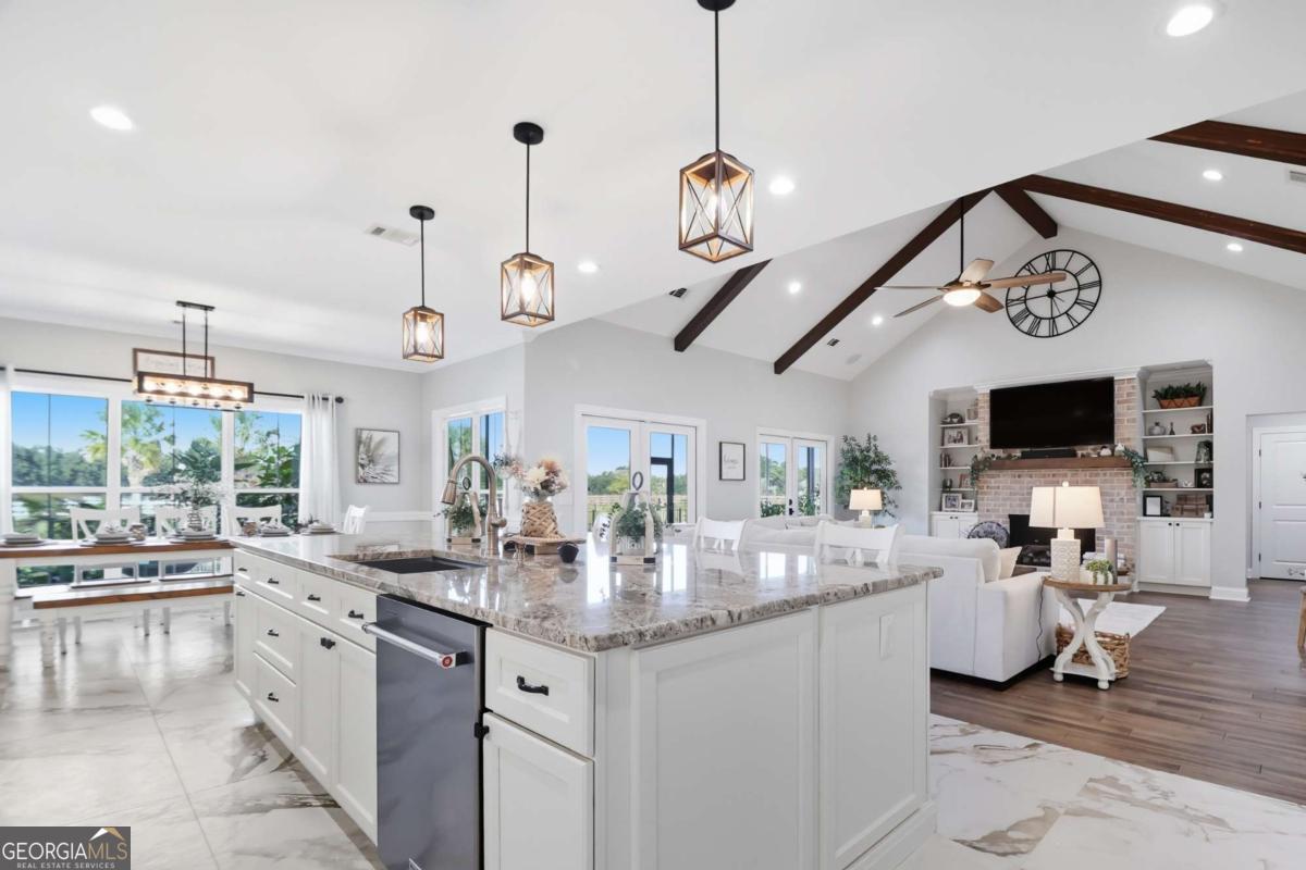 Midway, Georgia, 31320, United States, 5 Bedrooms Bedrooms, ,3 BathroomsBathrooms,Residential,Active,1959929