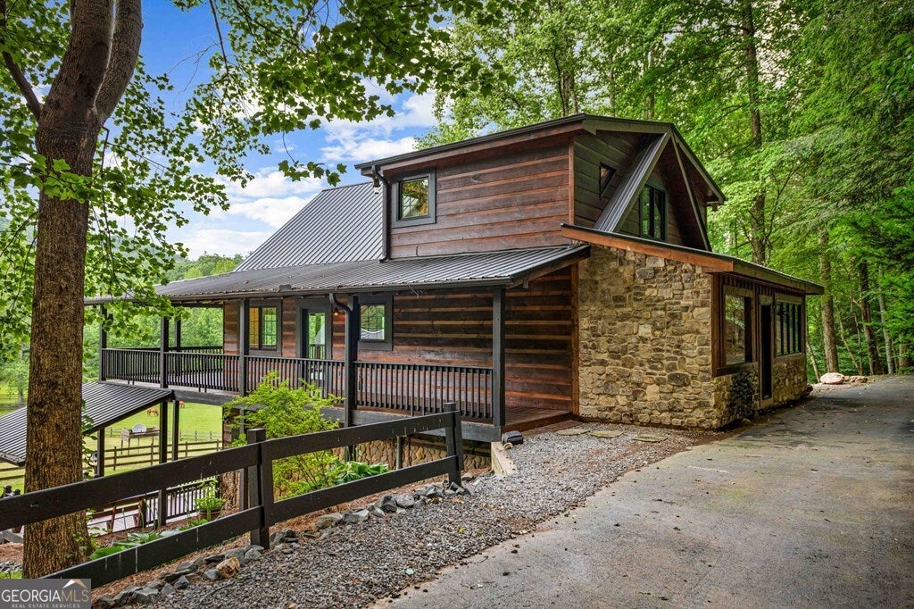 Blue Ridge, Georgia, 30513, United States, 3 Bedrooms Bedrooms, ,4 BathroomsBathrooms,Residential,Active,2008014