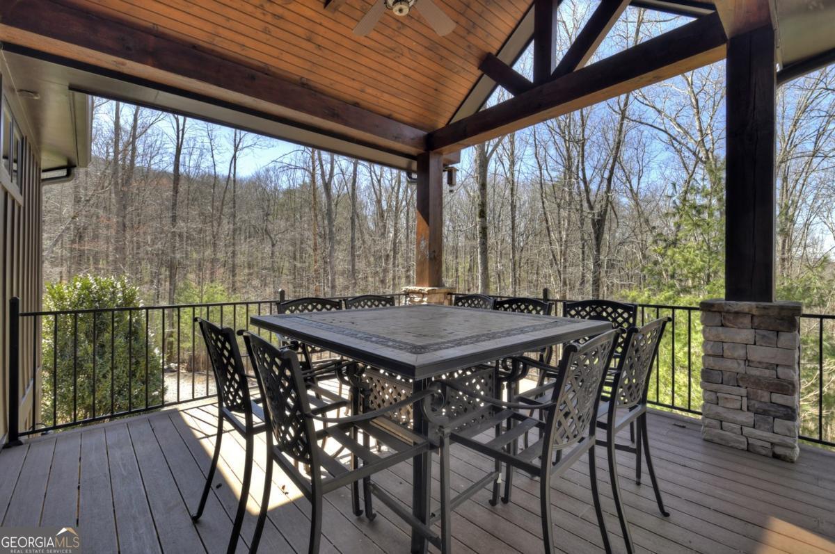 Ellijay, Georgia, 30536, United States, 5 Bedrooms Bedrooms, ,6 BathroomsBathrooms,Residential,Active,1953697