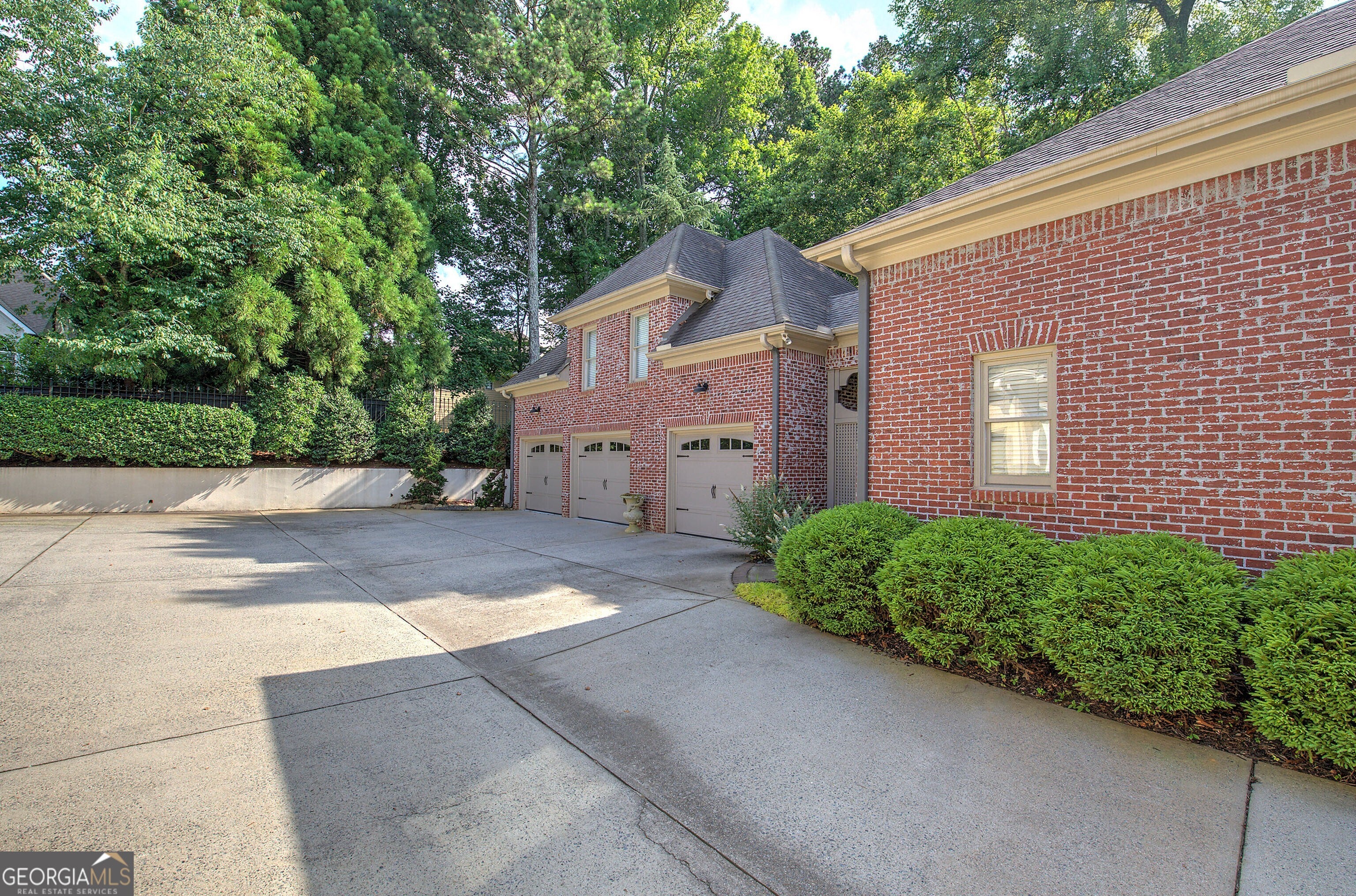 Kennesaw, Georgia, 30152, United States, 6 Bedrooms Bedrooms, ,7 BathroomsBathrooms,Residential,Active,1967313