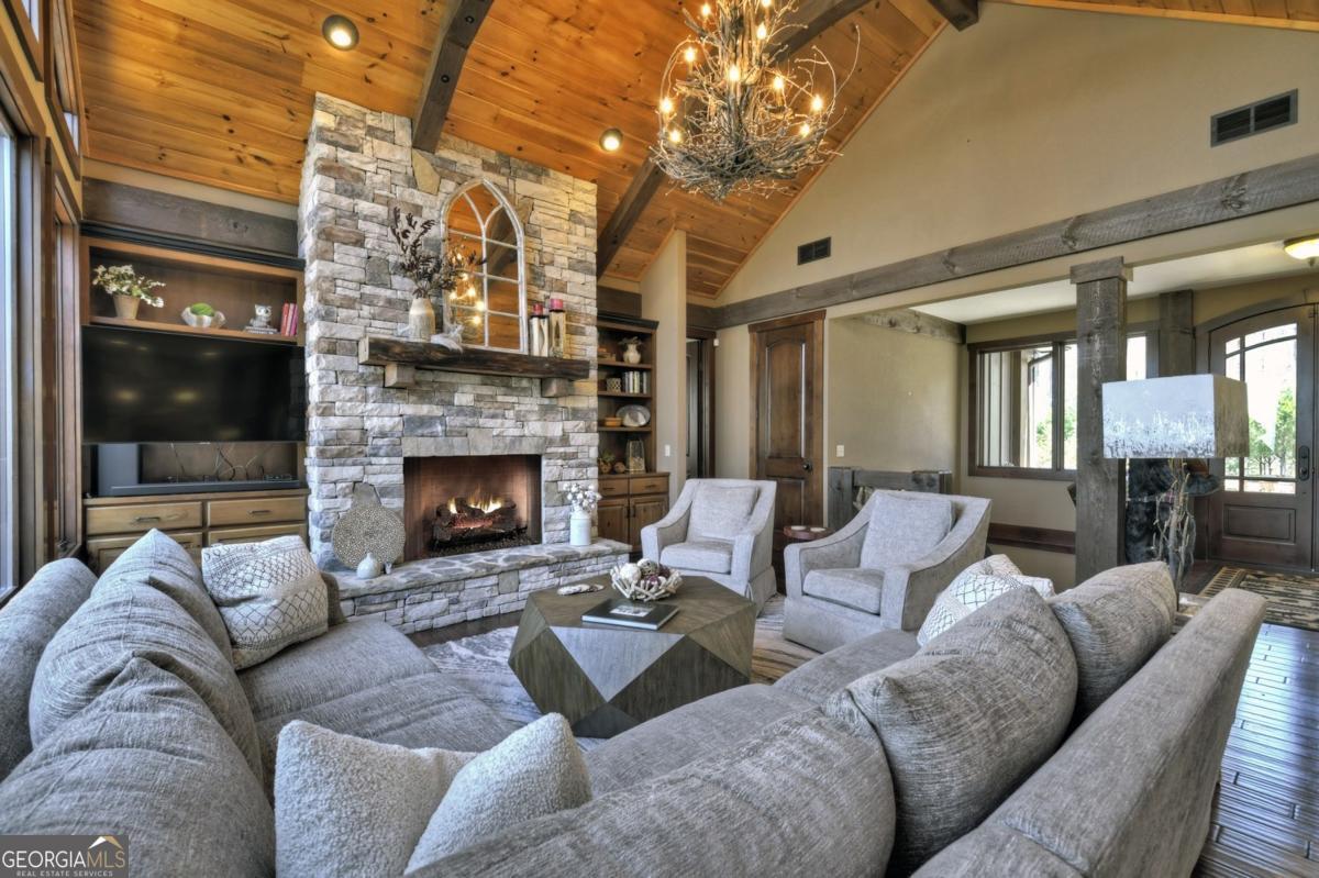 Ellijay, Georgia, 30536, United States, 5 Bedrooms Bedrooms, ,6 BathroomsBathrooms,Residential,Active,1953697