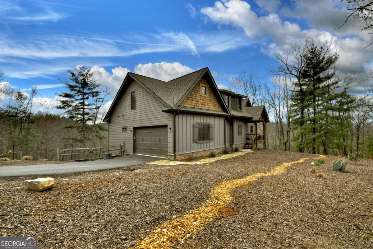 Ellijay, Georgia, 30540, United States, 5 Bedrooms Bedrooms, ,4 BathroomsBathrooms,Residential,Active,1954017