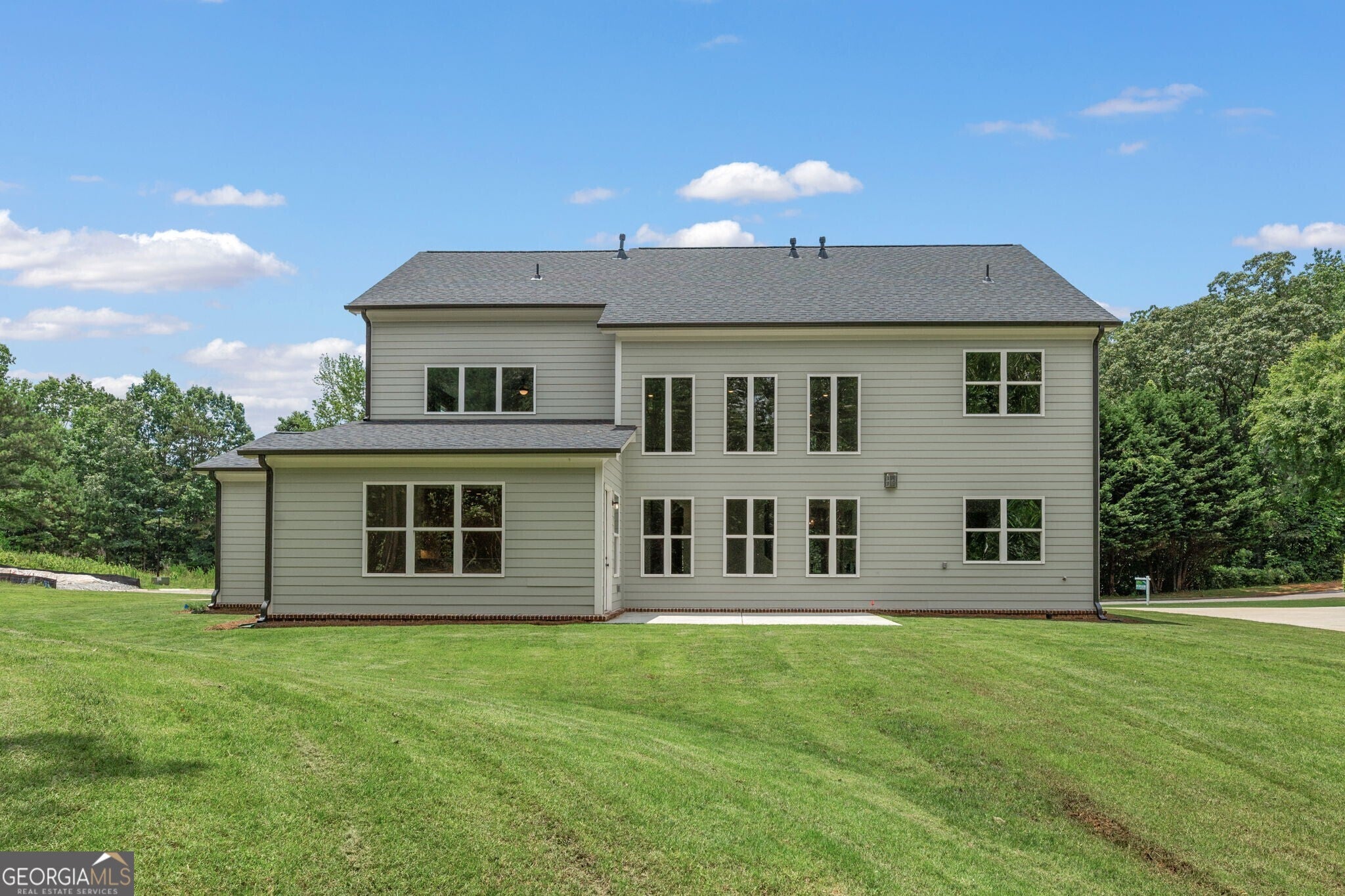 Gainesville, Georgia, 30506, United States, 4 Bedrooms Bedrooms, ,4 BathroomsBathrooms,Residential,Active,1894199