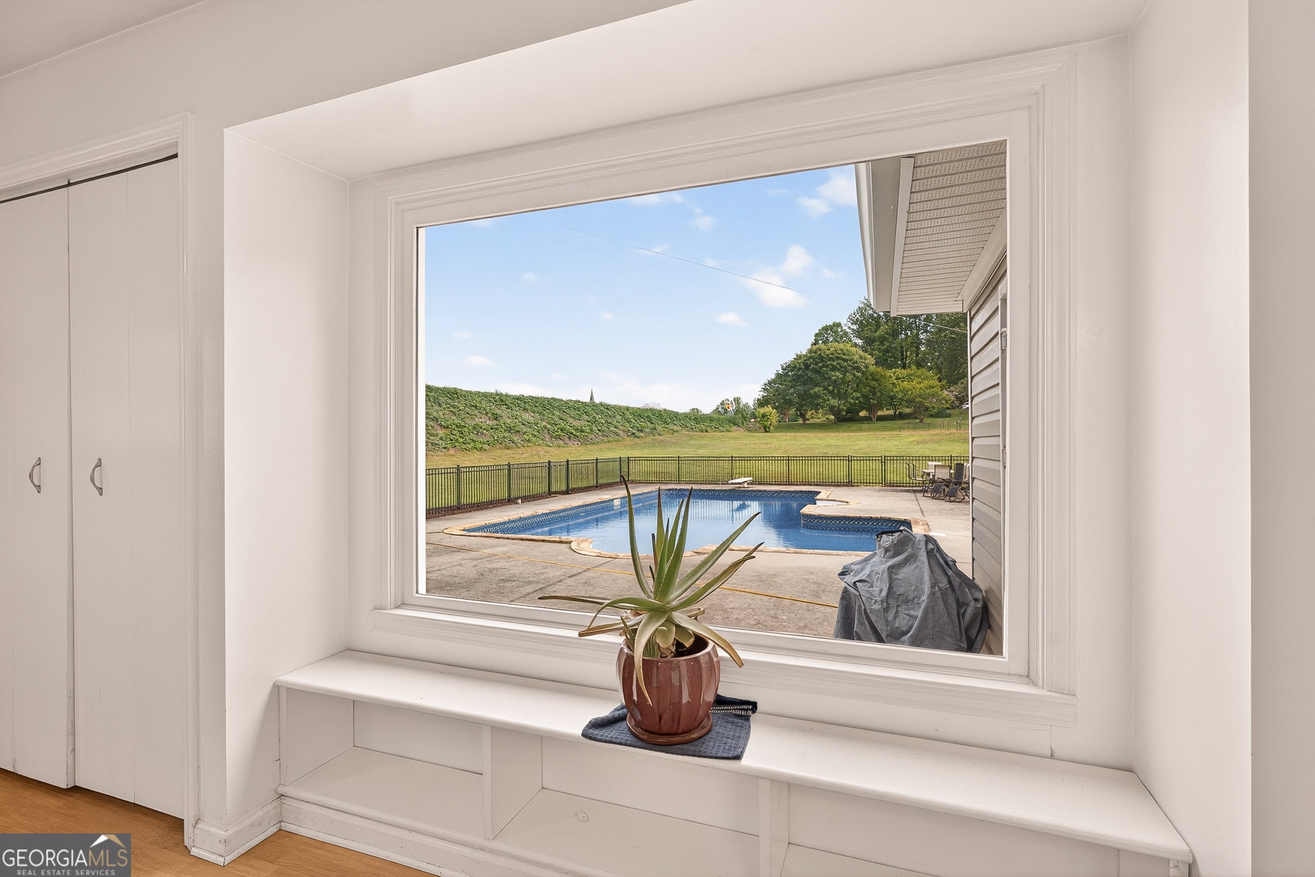 Dahlonega, Georgia, 30533, United States, 5 Bedrooms Bedrooms, ,4 BathroomsBathrooms,Residential,Active,2044583