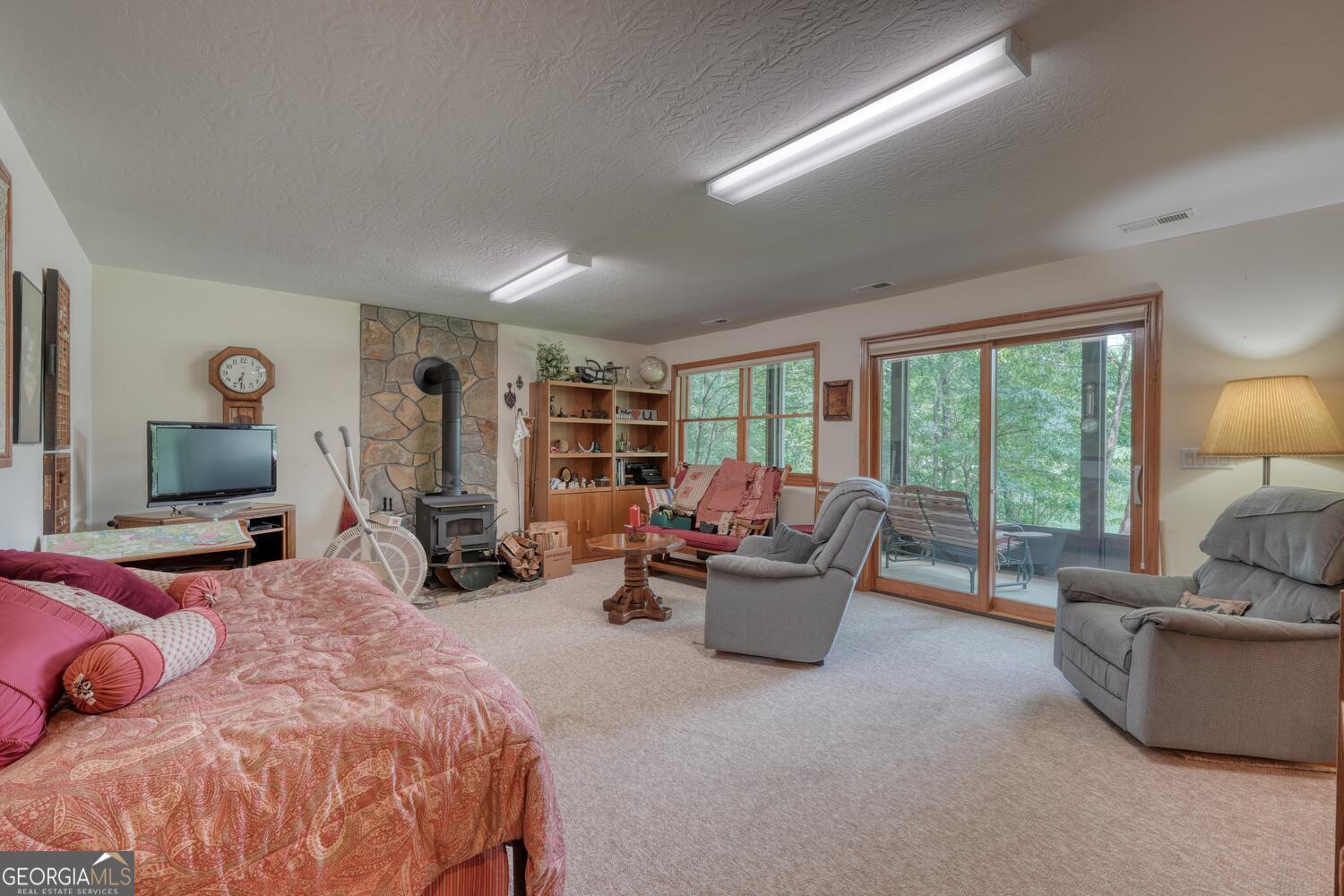Blairsville, Georgia, 30512, United States, 3 Bedrooms Bedrooms, ,3 BathroomsBathrooms,Residential,Active,1898214