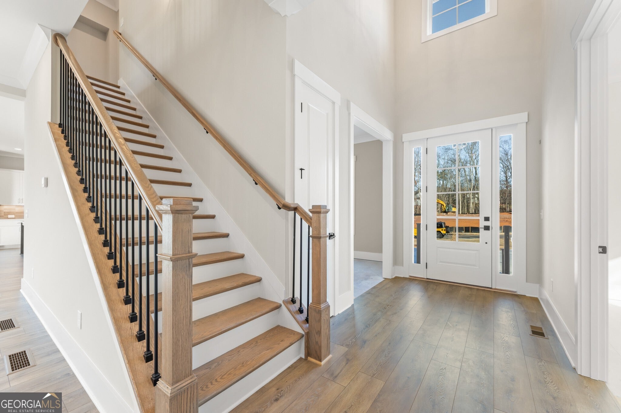 Cumming, Georgia, 30041, United States, 5 Bedrooms Bedrooms, ,5 BathroomsBathrooms,Residential,Active,1904166