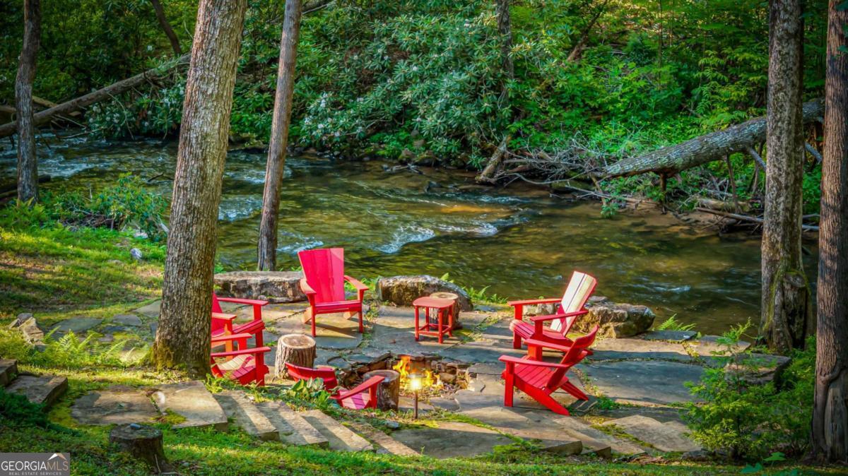 Blue Ridge, Georgia, 30513, United States, 3 Bedrooms Bedrooms, ,5 BathroomsBathrooms,Residential,Active,1973533