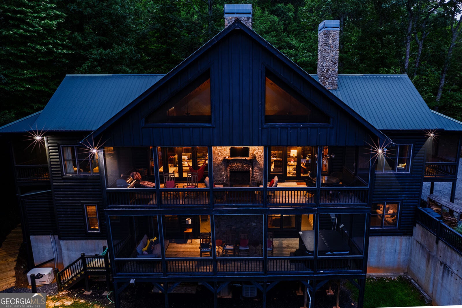 Ellijay, Georgia, 30536, United States, 6 Bedrooms Bedrooms, ,5 BathroomsBathrooms,Residential,Active,1936401