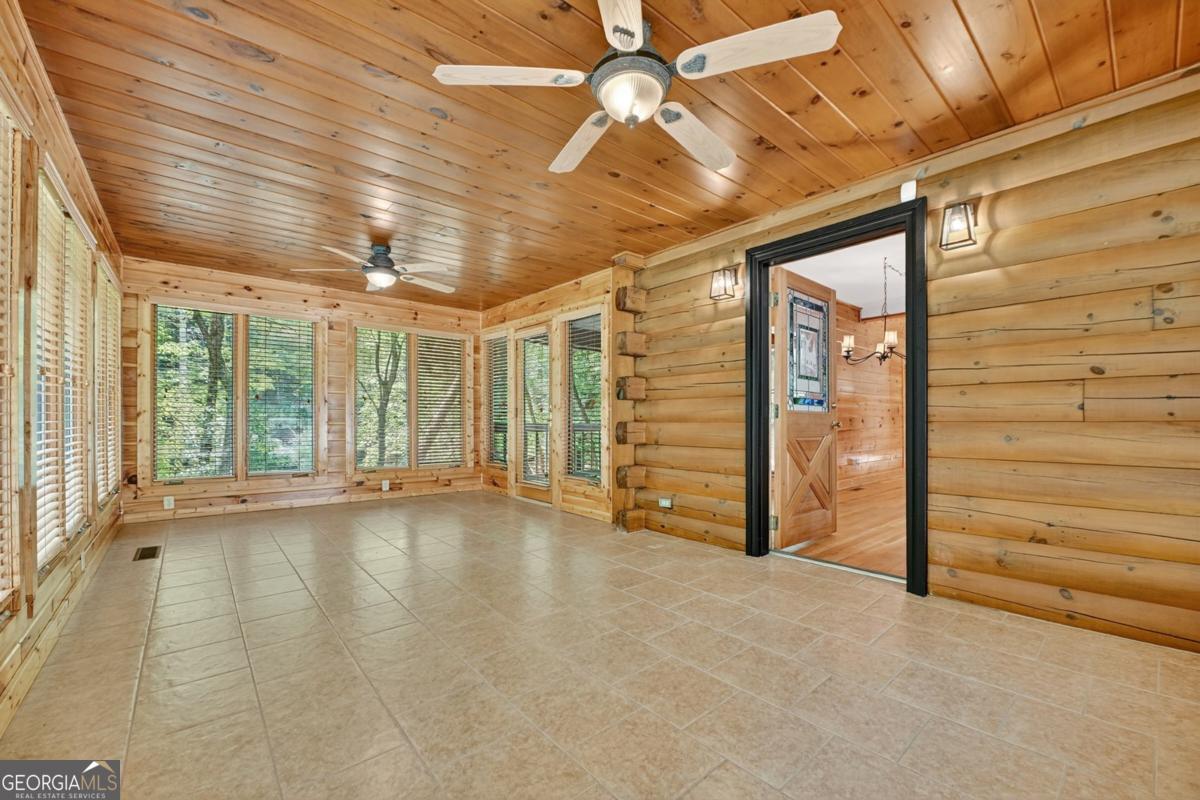 Ellijay, Georgia, 30536, United States, 3 Bedrooms Bedrooms, ,5 BathroomsBathrooms,Residential,Active,1929666