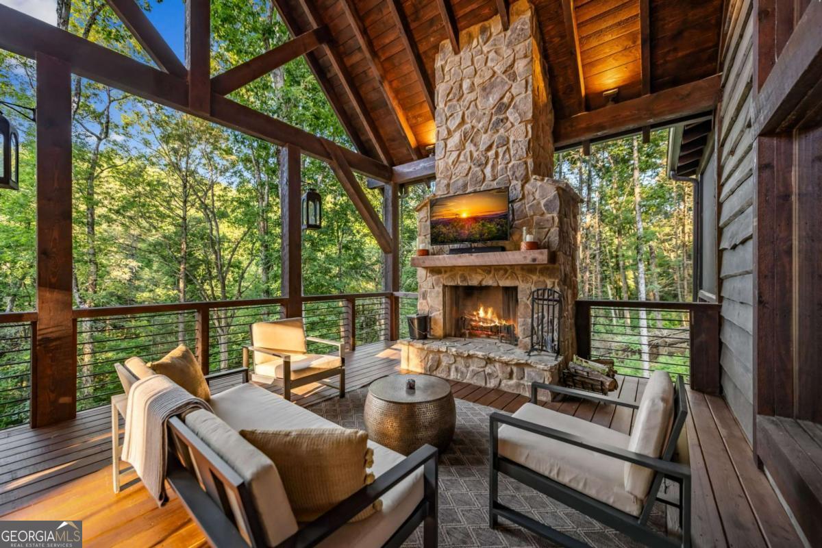 Blue Ridge, Georgia, 30513, United States, 3 Bedrooms Bedrooms, ,5 BathroomsBathrooms,Residential,Active,1973533