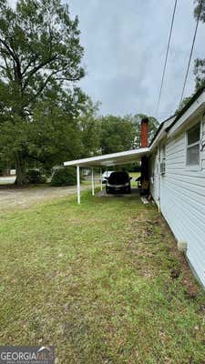 123 BROBSTON ST, BAXLEY, GA 31513, photo 3 of 19