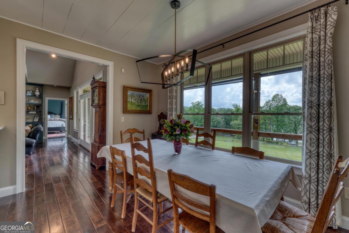 Blairsville, Georgia, 30512, United States, ,4 BathroomsBathrooms,Residential,Active,1852664