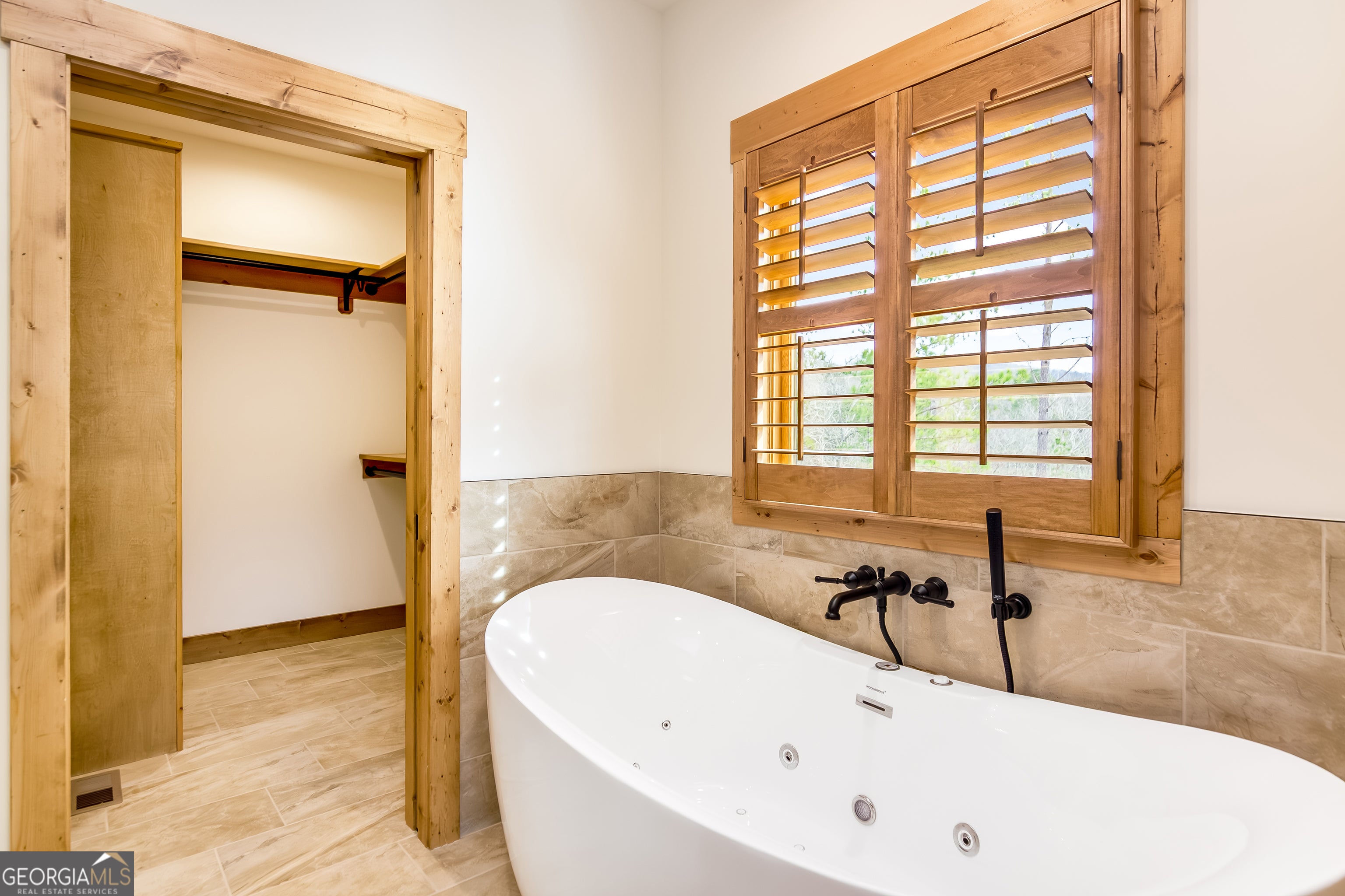 Talking Rock, Georgia, 30175, United States, 4 Bedrooms Bedrooms, ,3 BathroomsBathrooms,Residential,Active,2000209