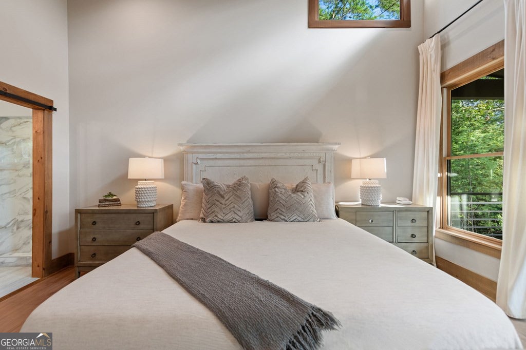 Ellijay, Georgia, 30540, United States, 5 Bedrooms Bedrooms, ,6 BathroomsBathrooms,Residential,Active,1919053