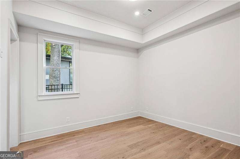 Atlanta, Georgia, 30306, United States, 6 Bedrooms Bedrooms, ,7 BathroomsBathrooms,Residential,Active,1994977