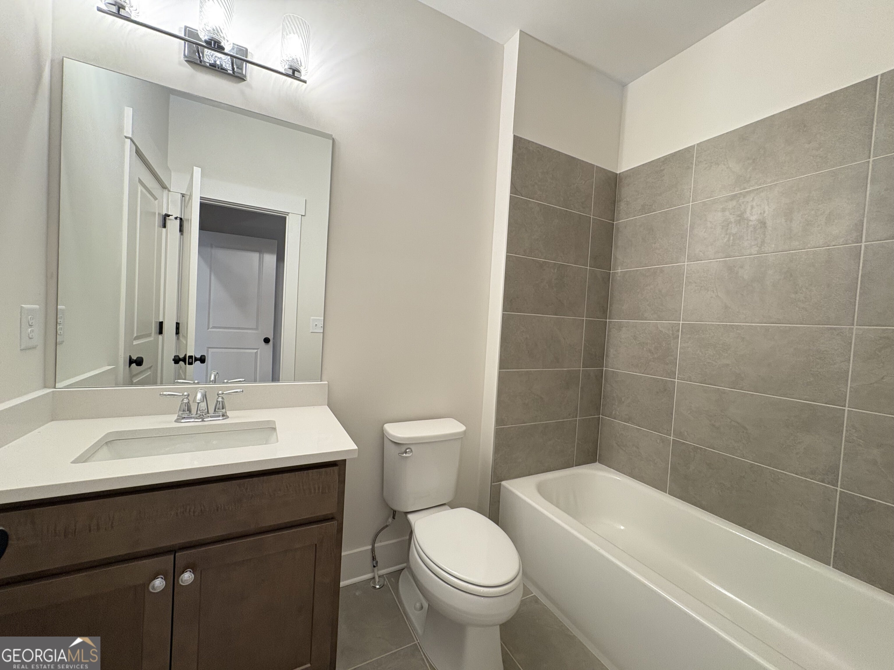 Cumming, Georgia, 30041, United States, 4 Bedrooms Bedrooms, ,5 BathroomsBathrooms,Residential,Active,2008005