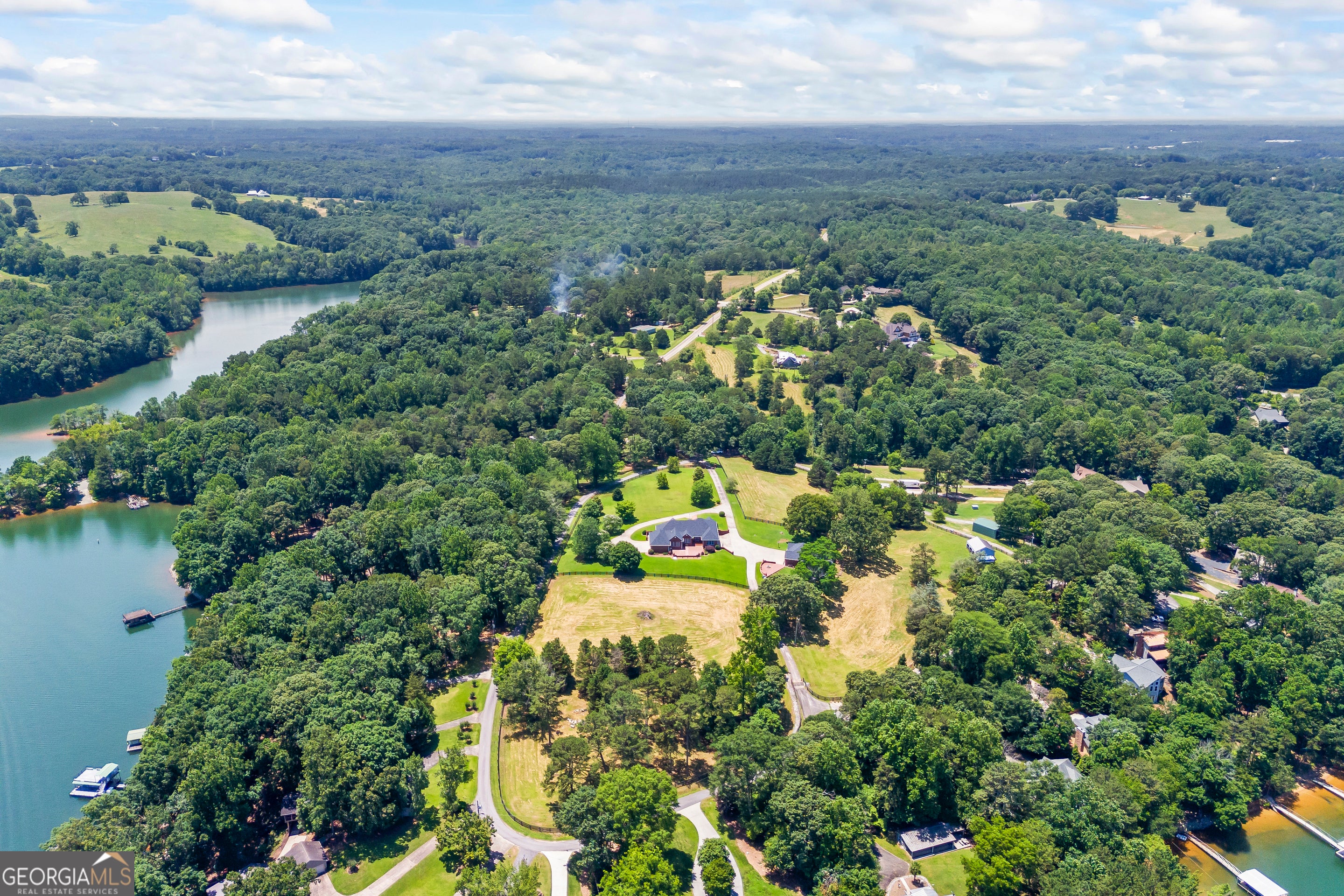 Lavonia, Georgia, 30553, United States, 5 Bedrooms Bedrooms, ,5 BathroomsBathrooms,Residential,Active,1862896