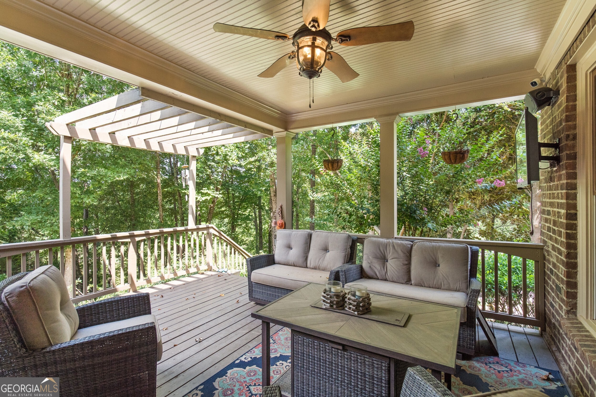 Suwanee, Georgia, 30024, United States, 5 Bedrooms Bedrooms, ,6 BathroomsBathrooms,Residential,Active,1900179