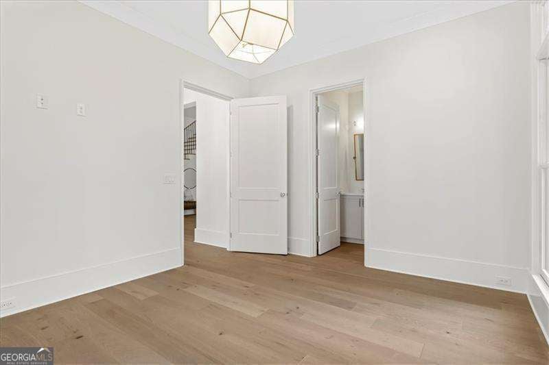 Atlanta, Georgia, 30309, United States, ,5 BathroomsBathrooms,Residential,Active,1869107