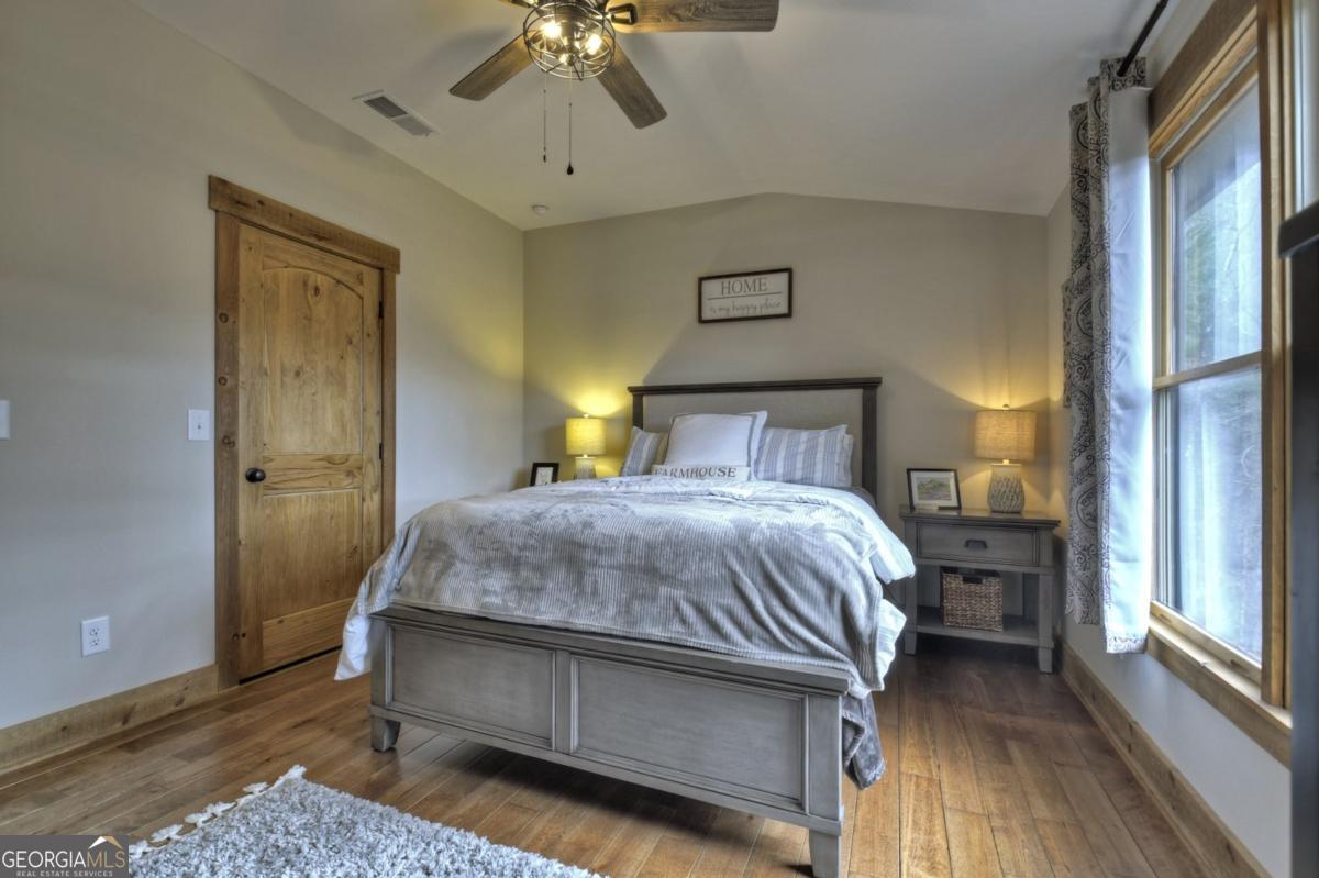 Ellijay, Georgia, 30540, United States, 5 Bedrooms Bedrooms, ,4 BathroomsBathrooms,Residential,Active,1954017