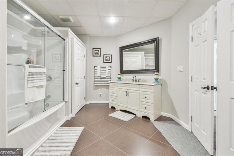 Hoschton, Georgia, 30548, United States, 5 Bedrooms Bedrooms, ,6 BathroomsBathrooms,Residential,Active,2011443