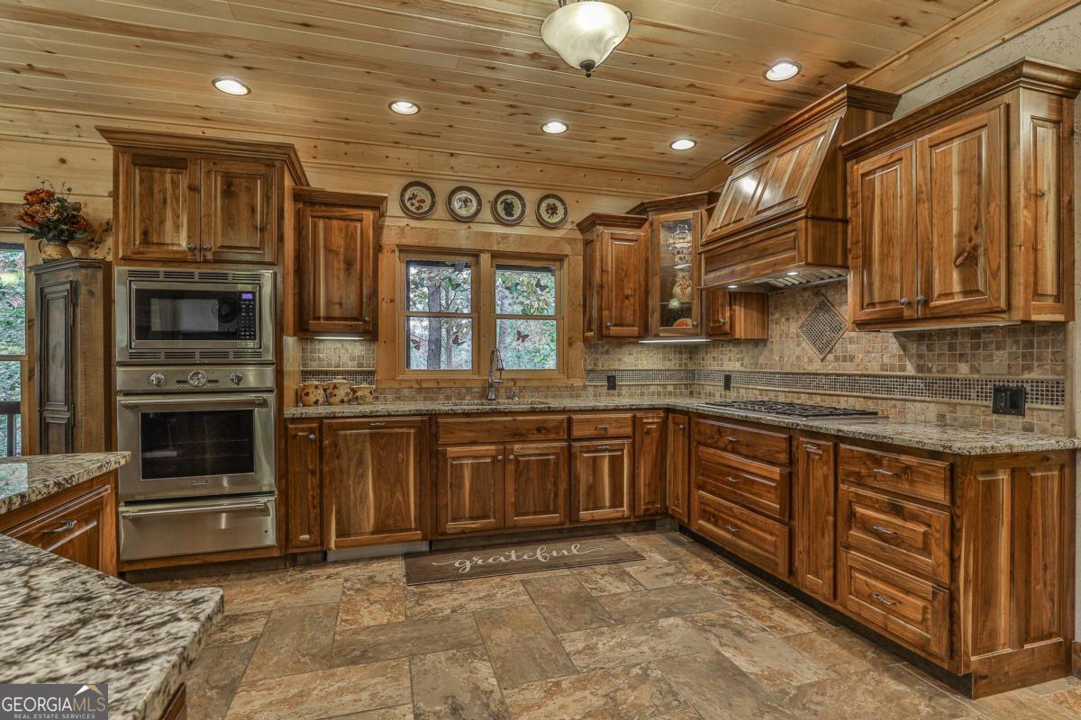 Talking Rock, Georgia, 30175, United States, 5 Bedrooms Bedrooms, ,5 BathroomsBathrooms,Residential,Active,1914617
