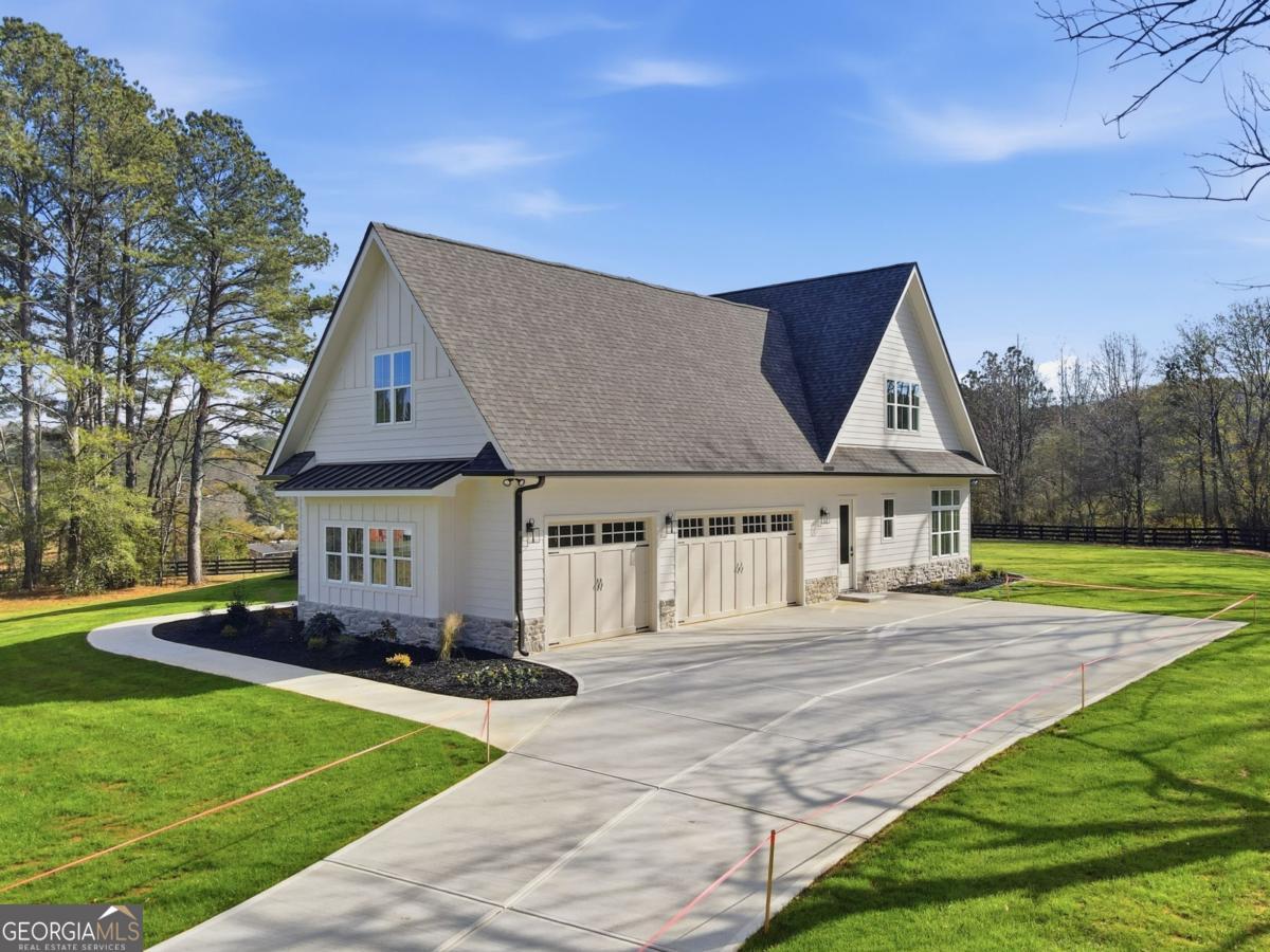 Canton, Georgia, 30115, United States, 5 Bedrooms Bedrooms, ,4 BathroomsBathrooms,Residential,Active,2002329