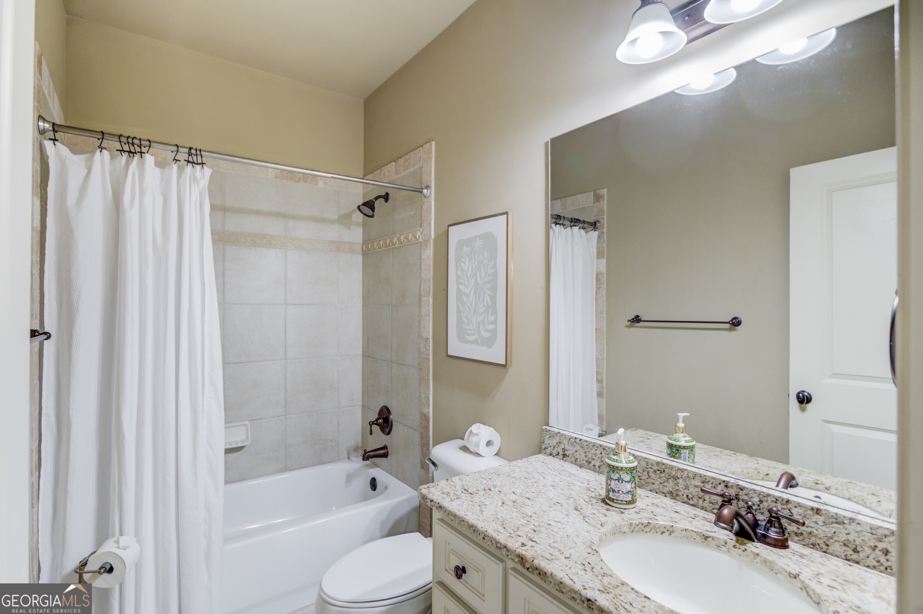 Cumming, Georgia, 30040, United States, 6 Bedrooms Bedrooms, ,7 BathroomsBathrooms,Residential,Active,1898201