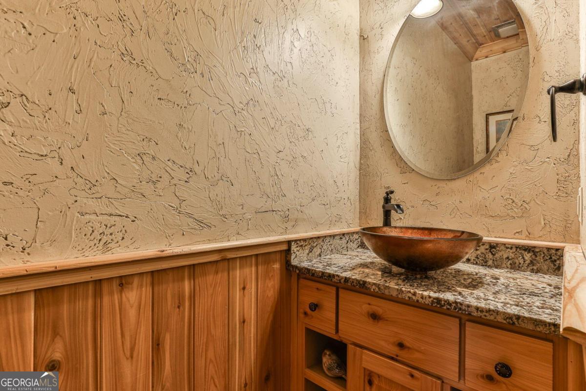 Talking Rock, Georgia, 30175, United States, 5 Bedrooms Bedrooms, ,5 BathroomsBathrooms,Residential,Active,1914617