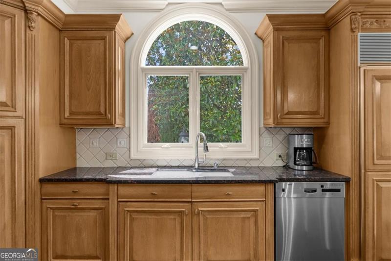 Alpharetta, Georgia, 30022, United States, ,9 BathroomsBathrooms,Residential,Active,1852716