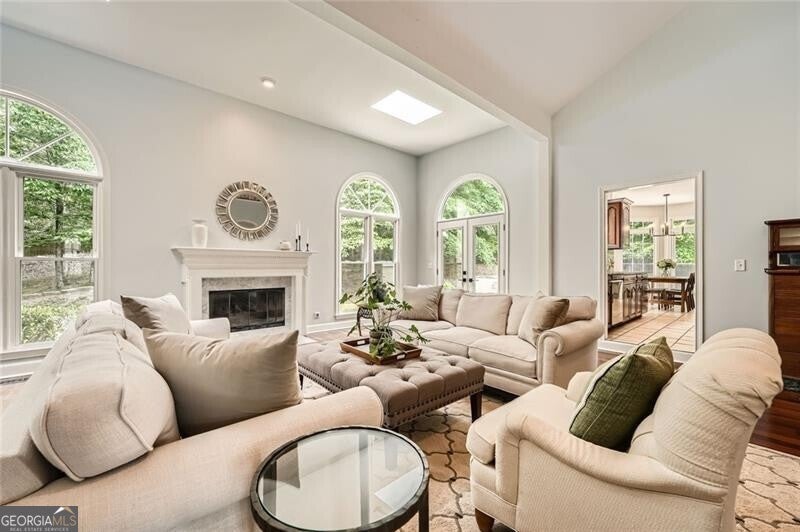 Roswell, Georgia, 30075, United States, 6 Bedrooms Bedrooms, ,6 BathroomsBathrooms,Residential,Active,1831832