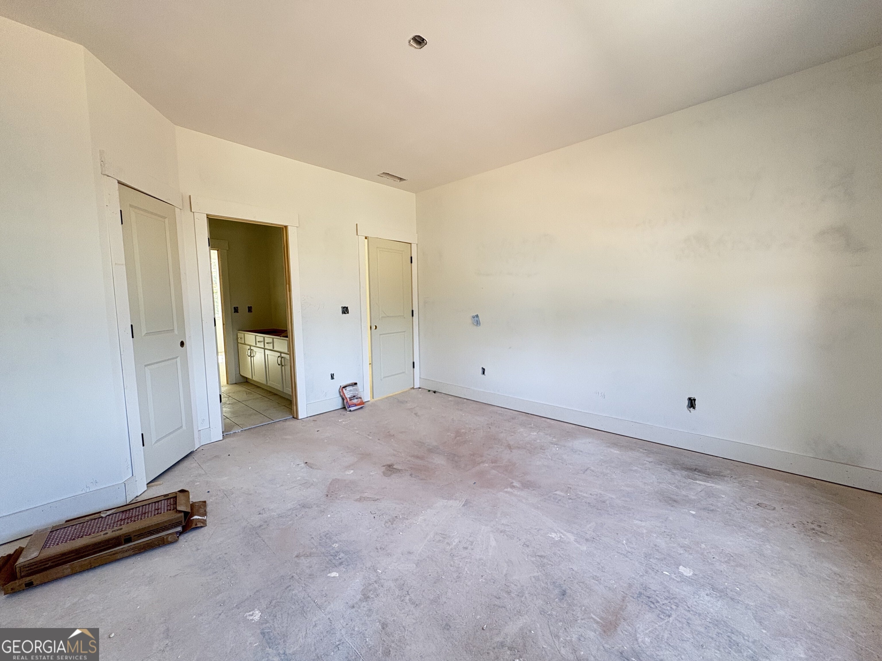 Cumming, Georgia, 30041, United States, 5 Bedrooms Bedrooms, ,4 BathroomsBathrooms,Residential,Active,1934824
