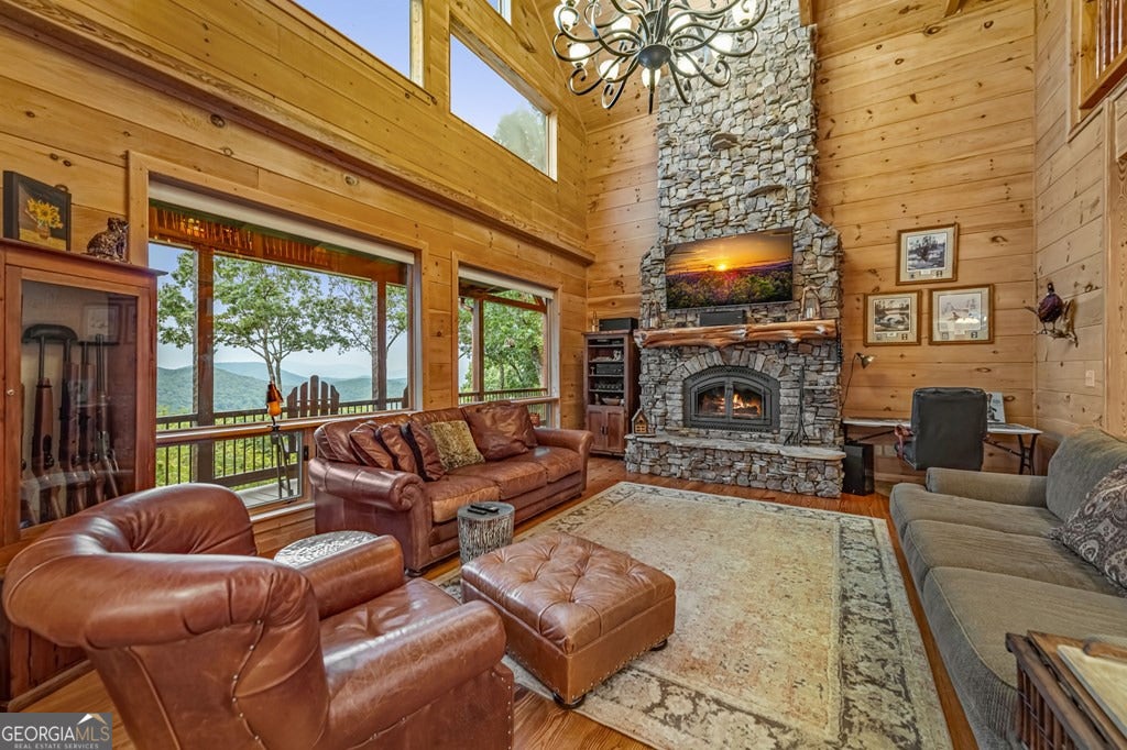 Morganton, Georgia, 30560, United States, 4 Bedrooms Bedrooms, ,5 BathroomsBathrooms,Residential,Active,1953363