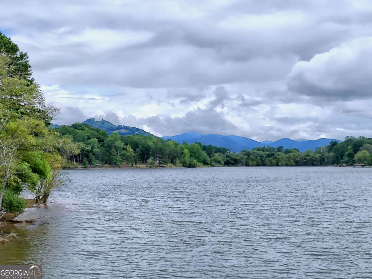 Hiawassee, Georgia, 30546, United States, 2 Bedrooms Bedrooms, ,3 BathroomsBathrooms,Residential,Active,1914779