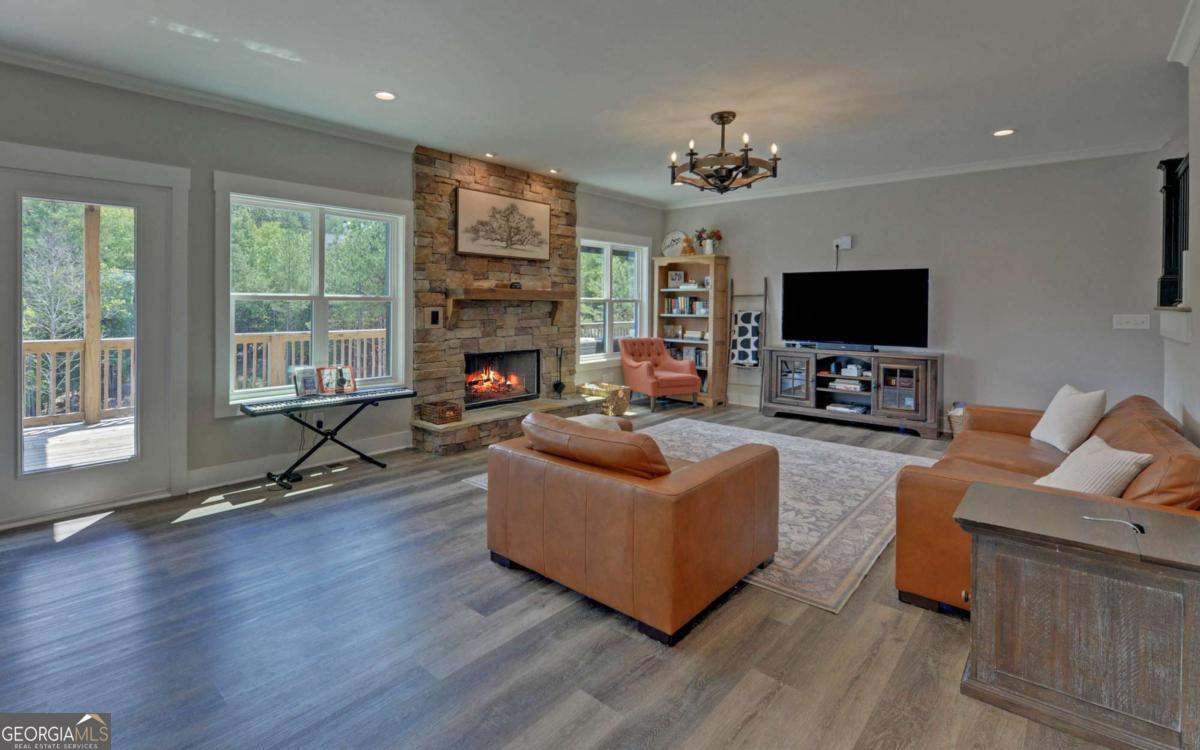Jasper, Georgia, 30143, United States, 5 Bedrooms Bedrooms, ,5 BathroomsBathrooms,Residential,Active,1941117