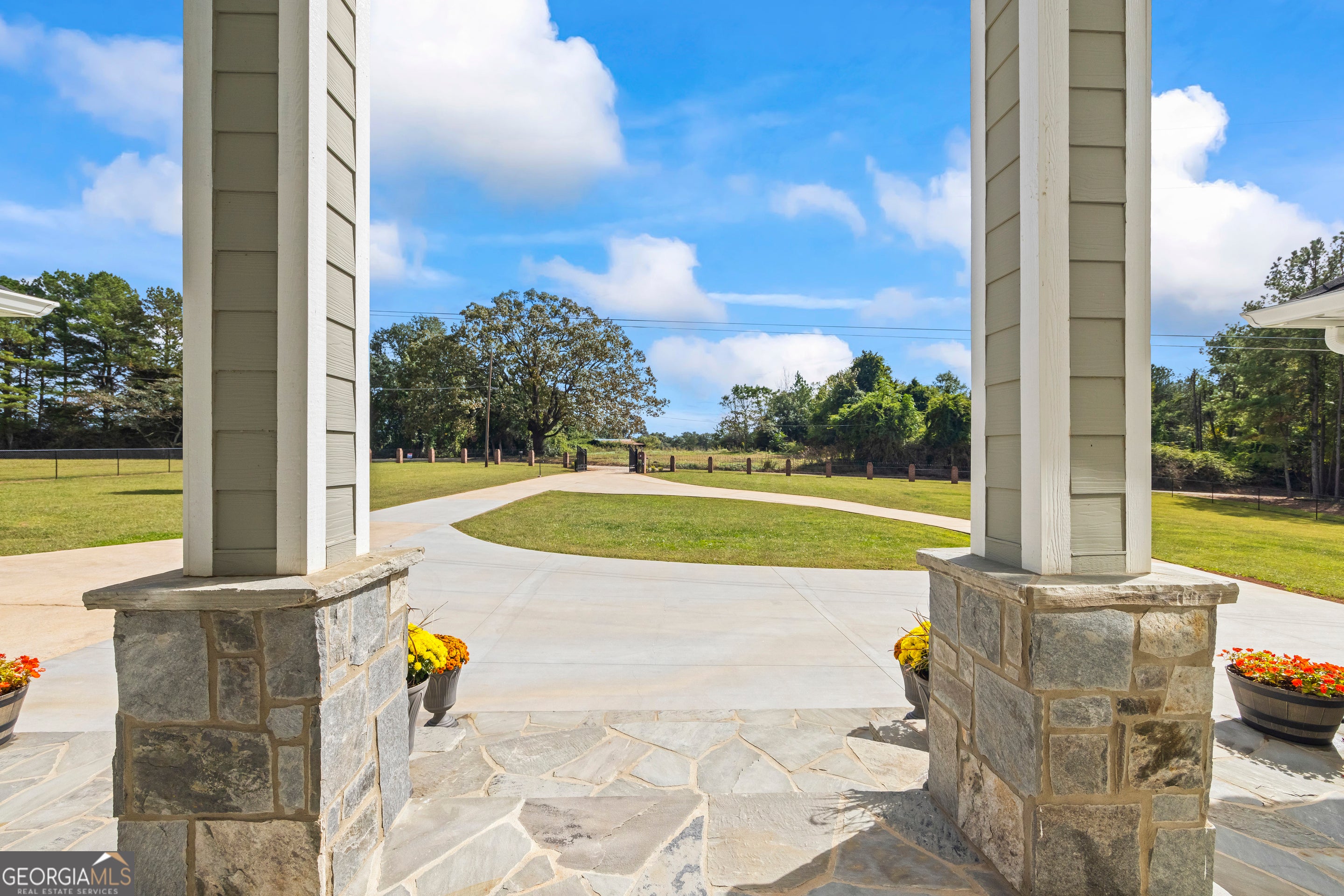 Martin, Georgia, 30557, United States, 6 Bedrooms Bedrooms, ,5 BathroomsBathrooms,Residential,Active,1964253