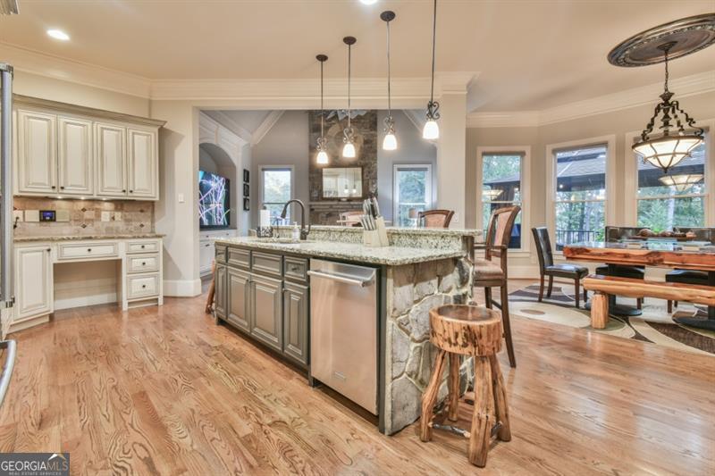 Hoschton, Georgia, 30548, United States, 5 Bedrooms Bedrooms, ,6 BathroomsBathrooms,Residential,Active,2011443