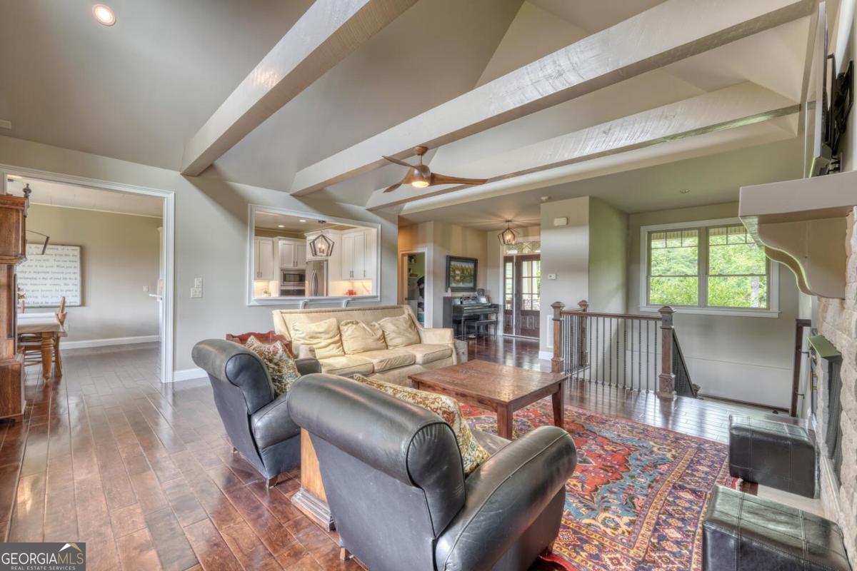 Blairsville, Georgia, 30512, United States, ,4 BathroomsBathrooms,Residential,Active,1852664