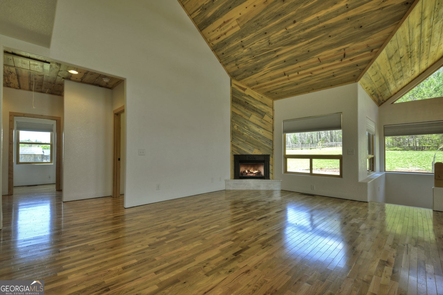 Morganton, Georgia, 30560, United States, 5 Bedrooms Bedrooms, ,3 BathroomsBathrooms,Residential,Active,1798022