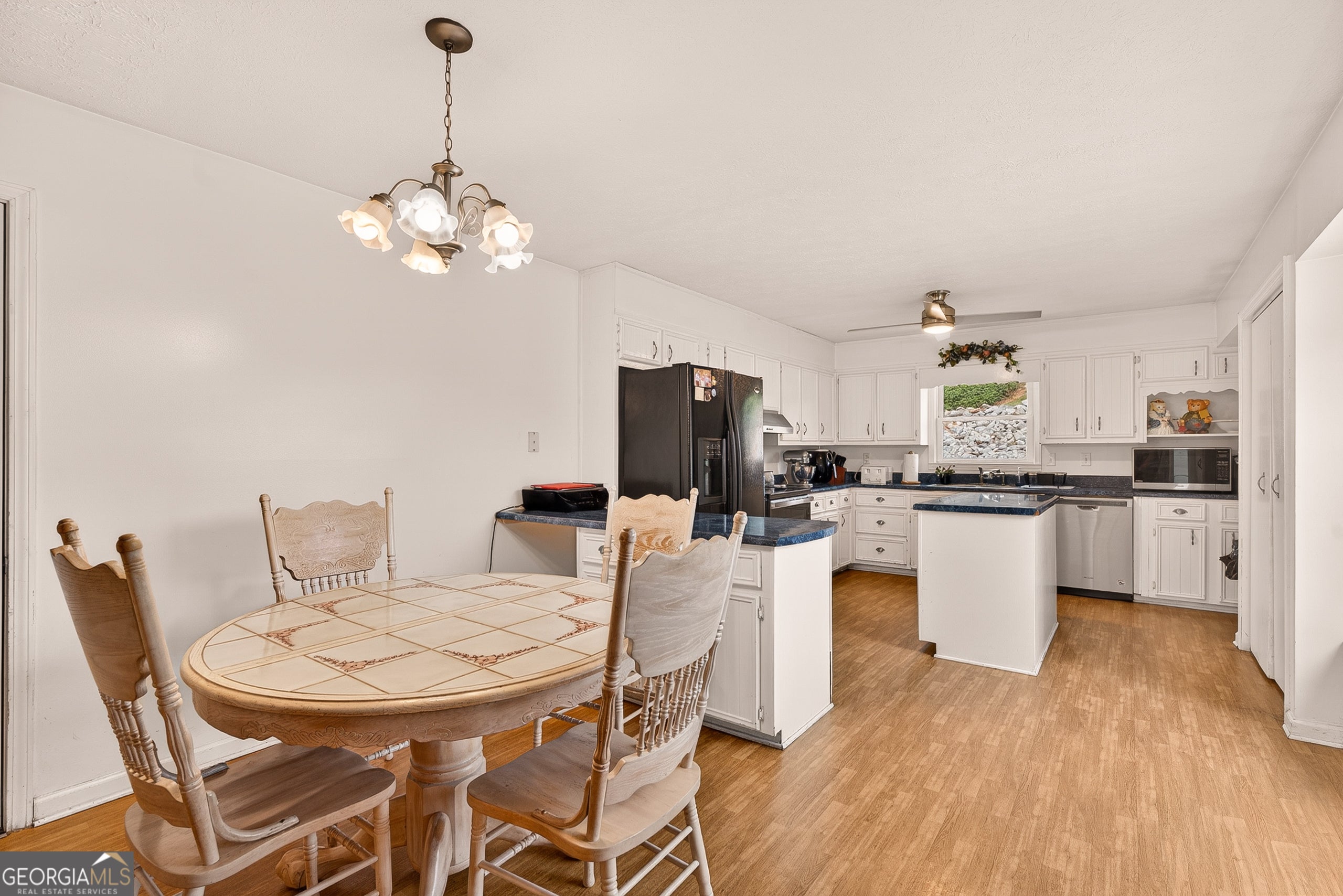 Dahlonega, Georgia, 30533, United States, 5 Bedrooms Bedrooms, ,4 BathroomsBathrooms,Residential,Active,2044583