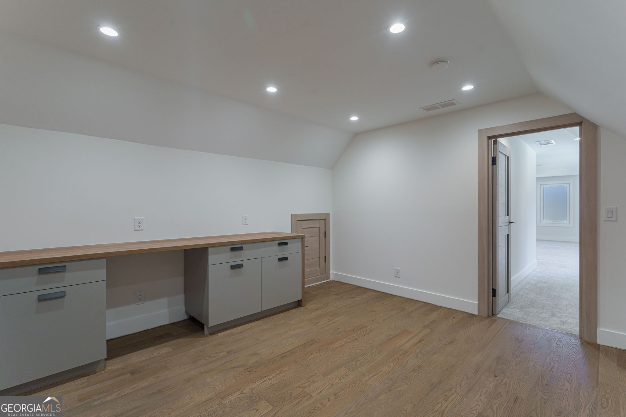 Cumming, Georgia, 30041, United States, 4 Bedrooms Bedrooms, ,4 BathroomsBathrooms,Residential,Active,1969675