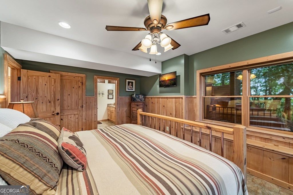 Morganton, Georgia, 30560, United States, 4 Bedrooms Bedrooms, ,5 BathroomsBathrooms,Residential,Active,1953363